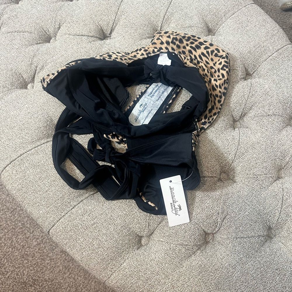 Leopard One Piece Swimsuit - Picture 12 of 14
